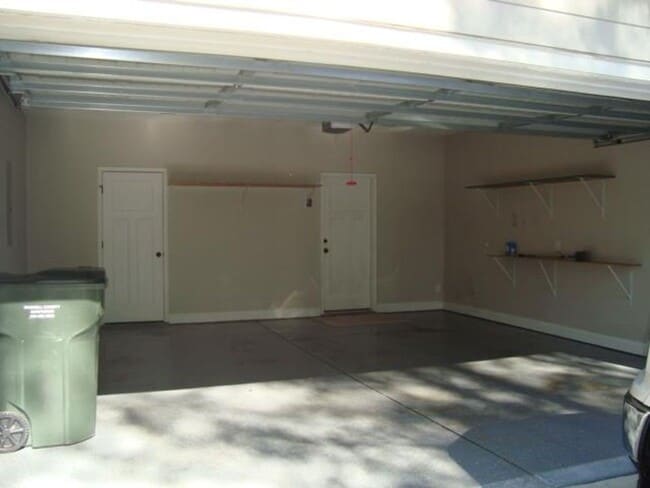 Building Photo - Home in Phenix City available to rent 10/2...