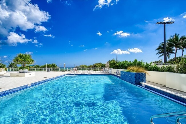 Building Photo - 6917 Collins Ave