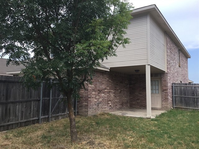 Building Photo - 587 Lentisco Dr