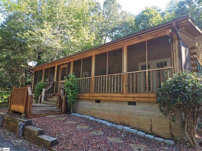 Building Photo - 121 Cater Dr