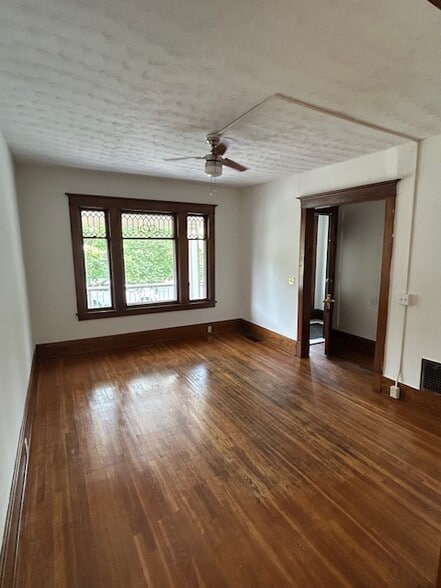 Building Photo - 373 Bryant St
