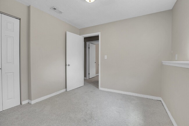 Building Photo - $2,720.95 - 4 bed, 2 bath, located in Aurora with attached Garage and In Unit Washer and Dryer!