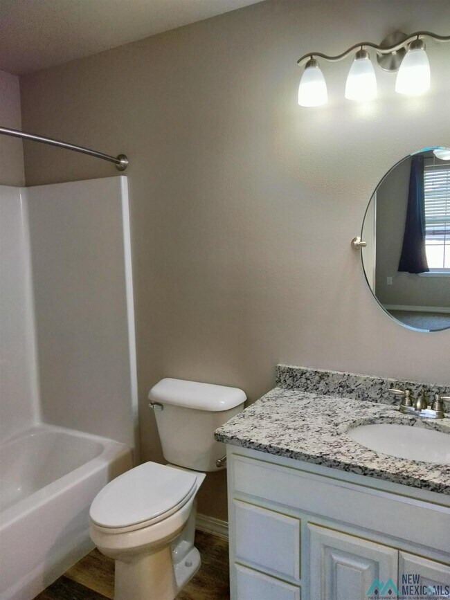 Building Photo - 621 Providence Cir