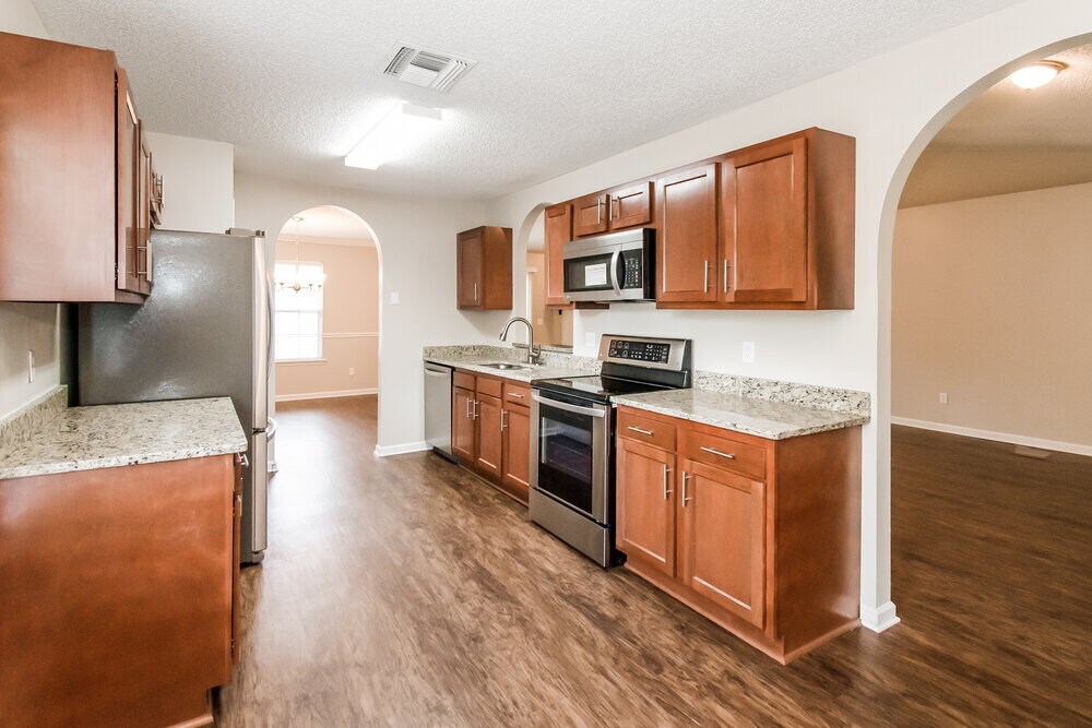 Building Photo - 607 Cozybrook Ln
