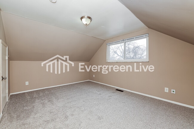 Building Photo - 1315 Clement Ave