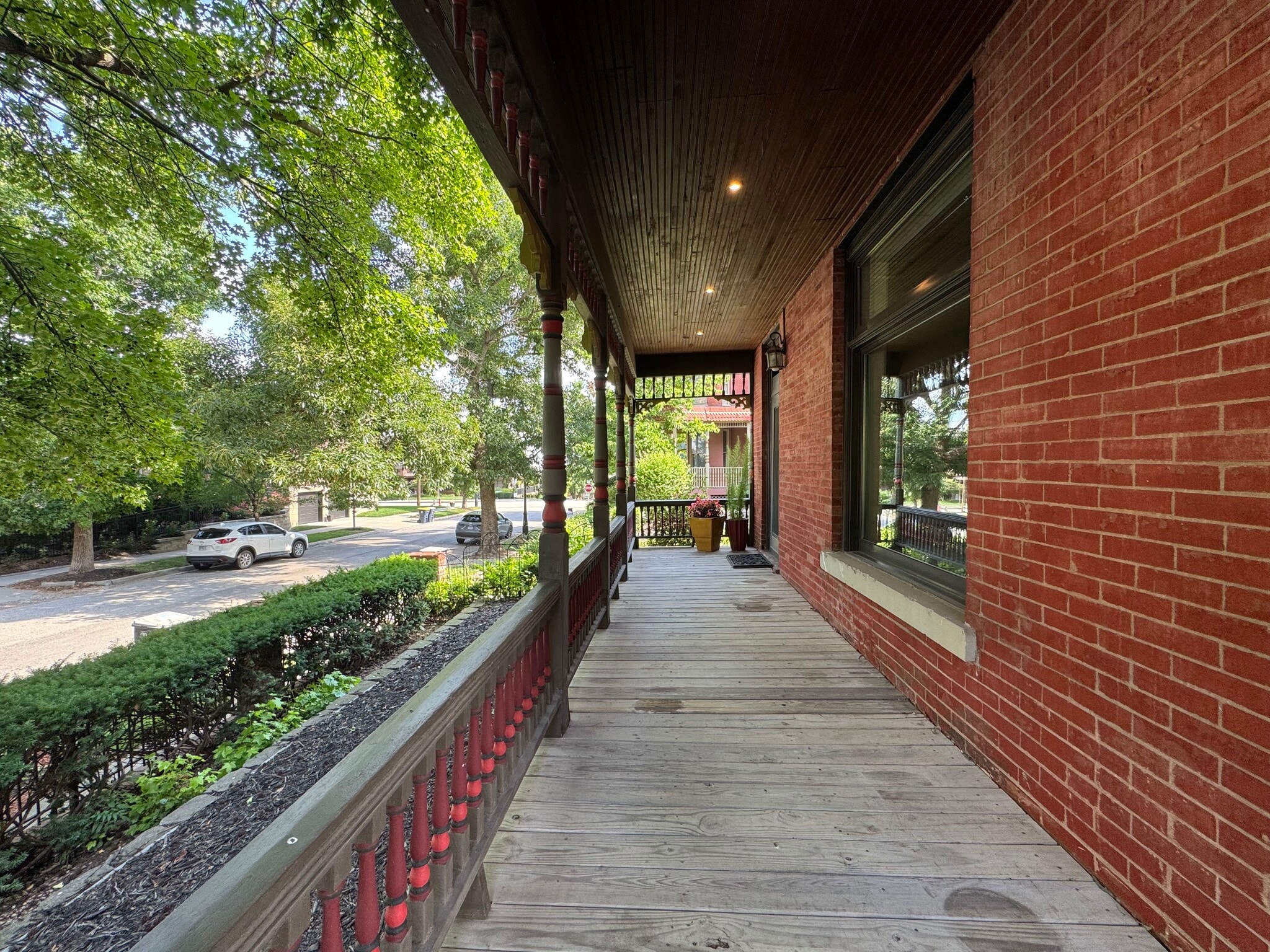 Building Photo - 3011 Grand Ave