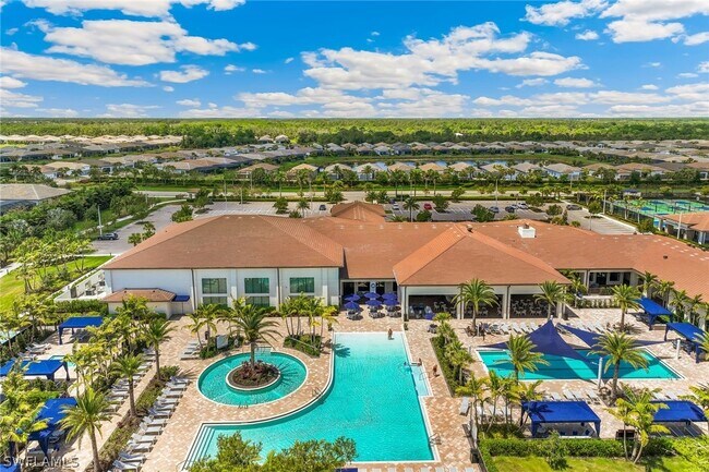 Building Photo - 12349 Dahlia Ct