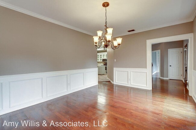 Building Photo - 4 br, 2.5 bath House - 7009 Brandon Dr