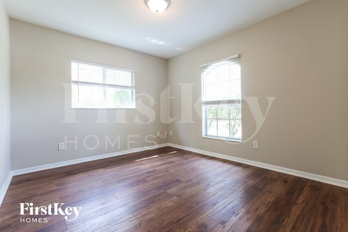 Building Photo - 5404 Gainsboro St