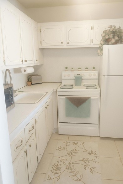 Building Photo - 361 Windsor P