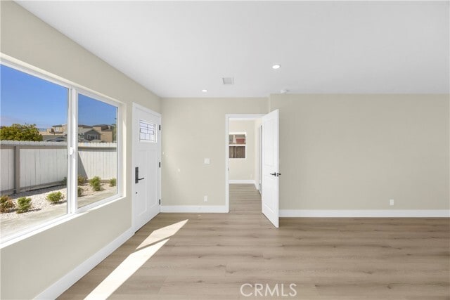 Building Photo - 806 W Balboa Blvd