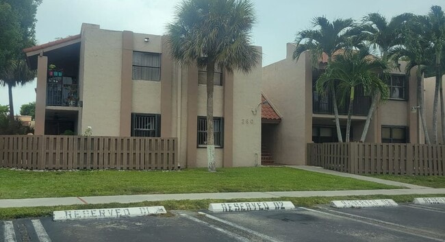 Primary Photo - 280 W Park Dr
