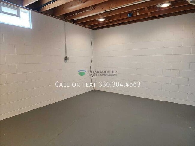 Building Photo - 4575 Evangel Ave NW