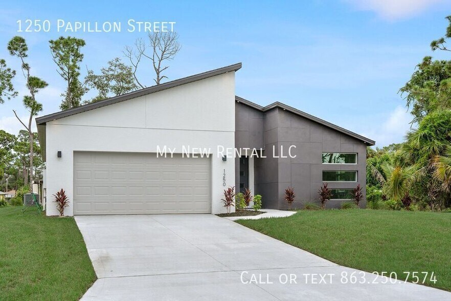 Building Photo - 1250 Papillon St