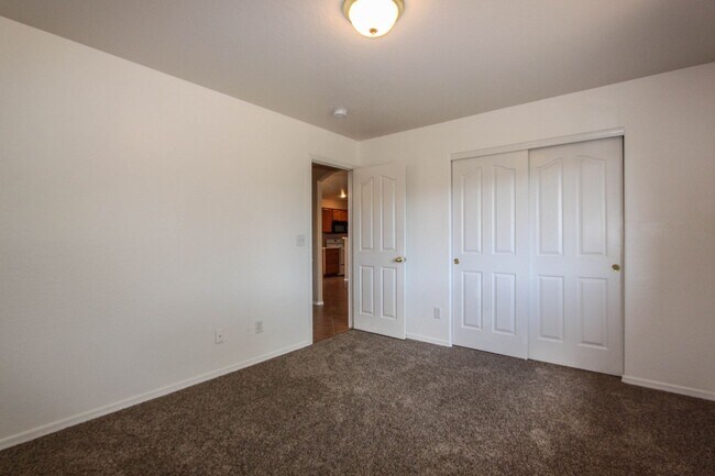 Building Photo - 7200 Spouse Dr