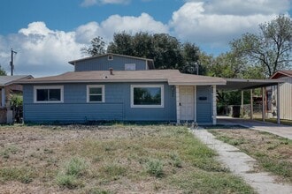 Building Photo - 250 Arapahoe Dr