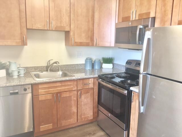 Building Photo - 1614 Hudson St