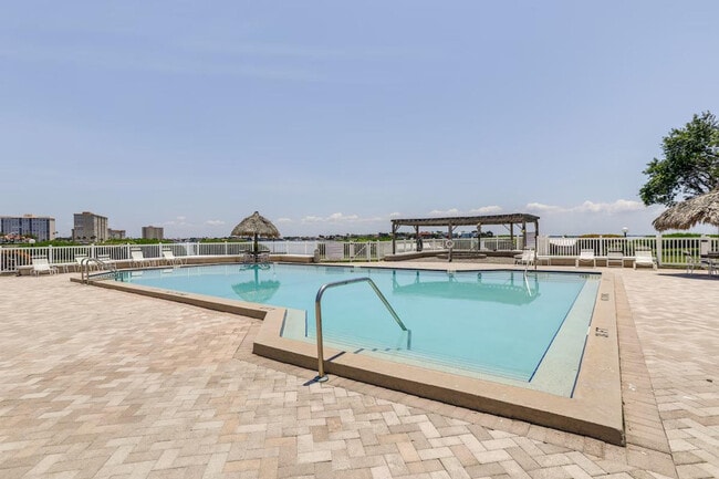 Building Photo - 6218 Palma Del Mar Blvd S