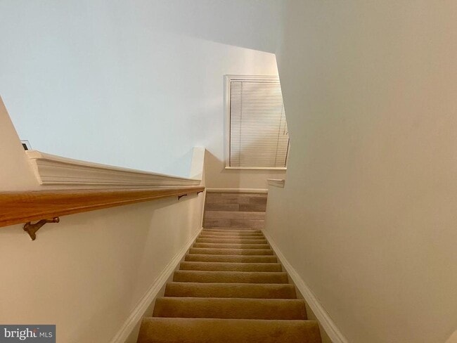 Building Photo - 11854 Breton Ct