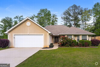 Building Photo - 33 Arbor Cove Dr