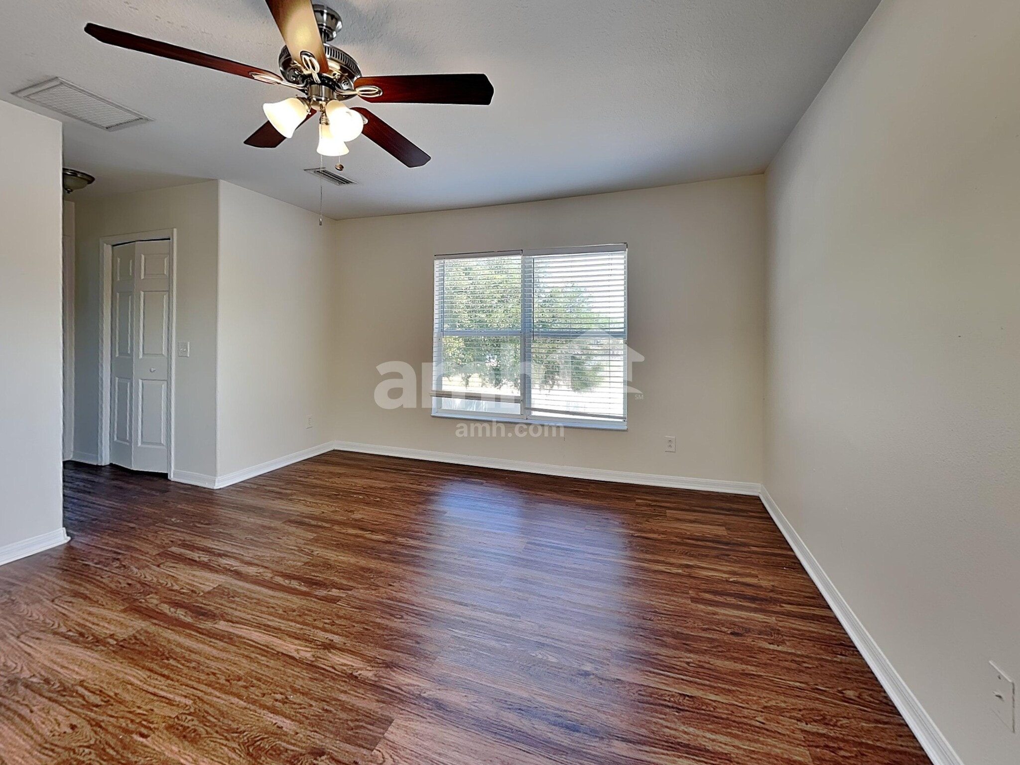 Building Photo - 8523 Deer Chase Dr