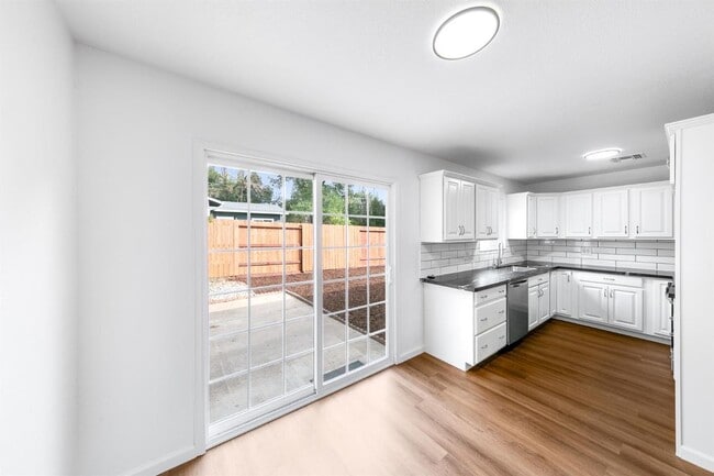 Building Photo - 7748 Wachtel Way