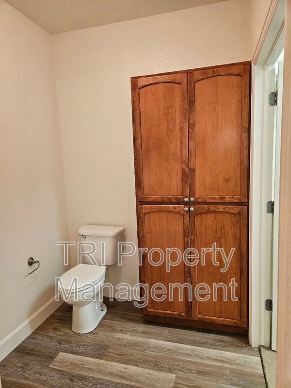 Building Photo - 4101 Crittenton Ln