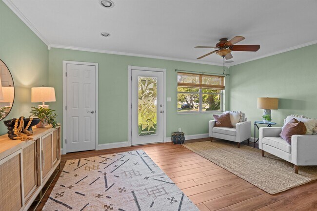 Building Photo - 146 Menendez Rd