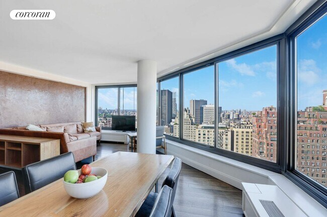 Building Photo - 40 E 94th St