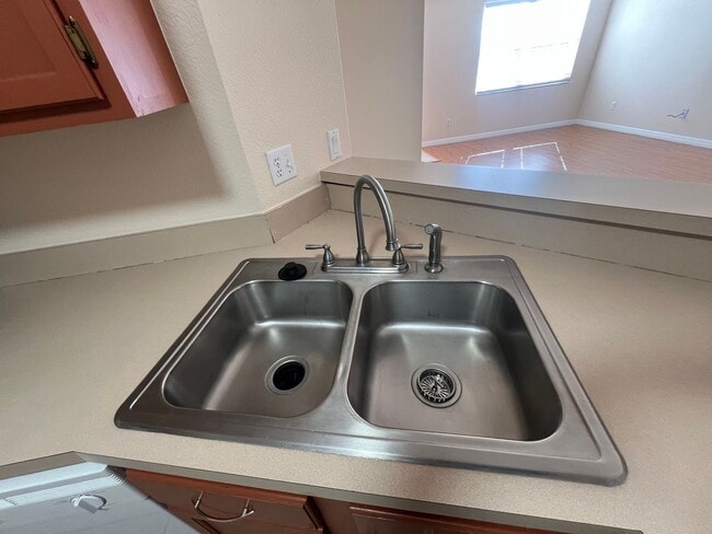 Building Photo - Welcome to Your New Home in Serene Wedgefield, FL