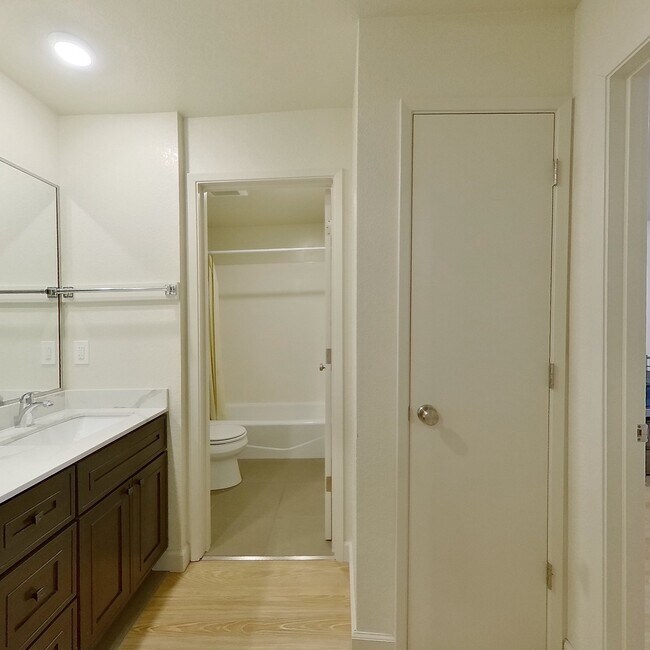 Building Photo - 2437 Piedmont Ave