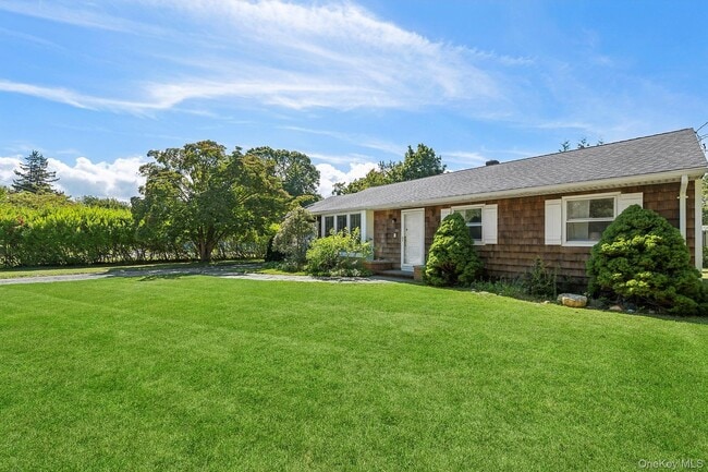 Building Photo - 35 Bayberry Ln