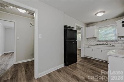 Building Photo - 2649 Roslyn Ave