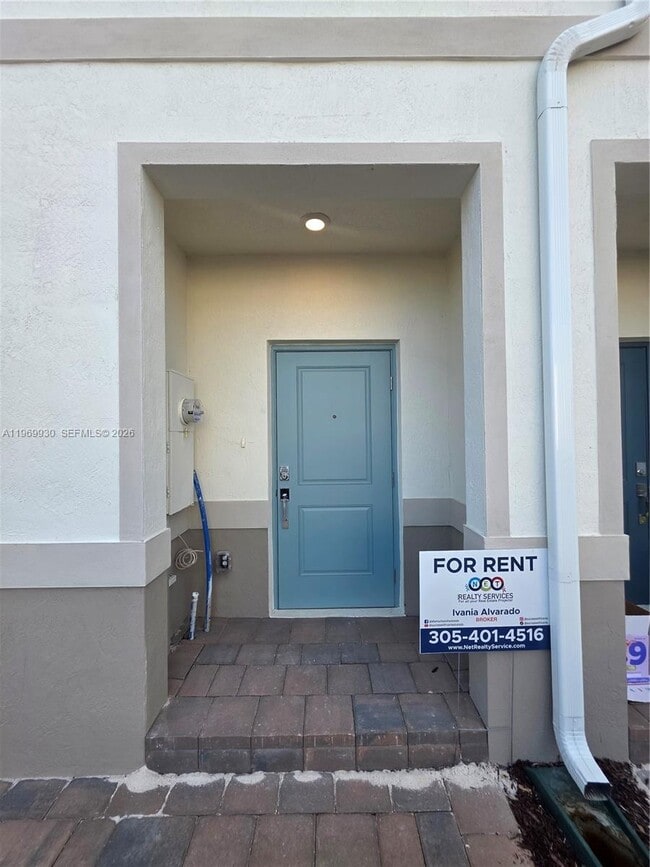 Building Photo - 1114 SW 9th Ave