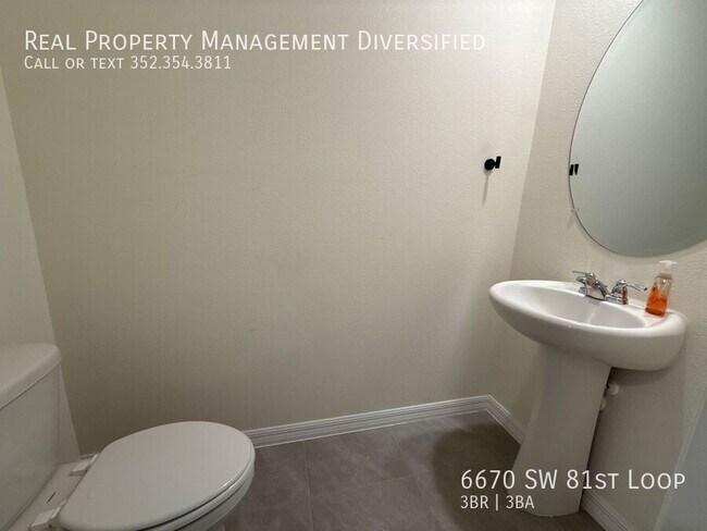 Building Photo - 6670 SW 81st Lp