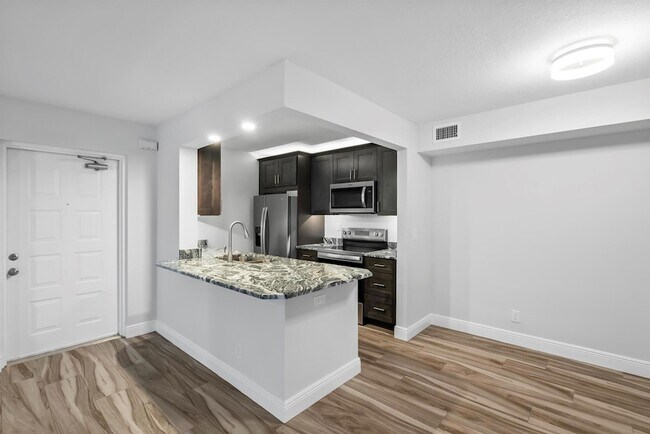 Building Photo - 2518 SE Anchorage Cove