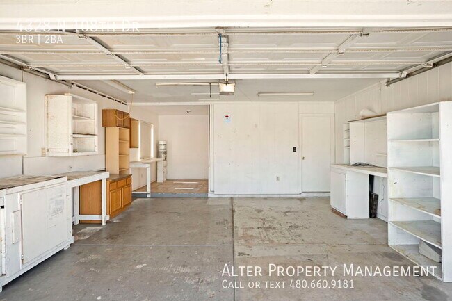 Building Photo - 4328 N 108th Dr