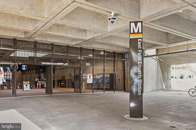 Building Photo - 2809 Bolling Rd