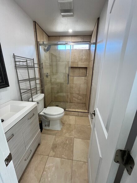 Restroom is spacious and remodeled - 14514 Keese Dr