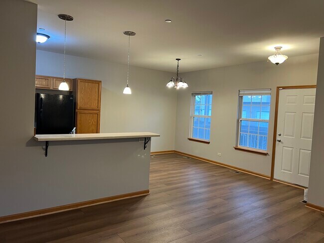 Building Photo - 102 Louie Ln