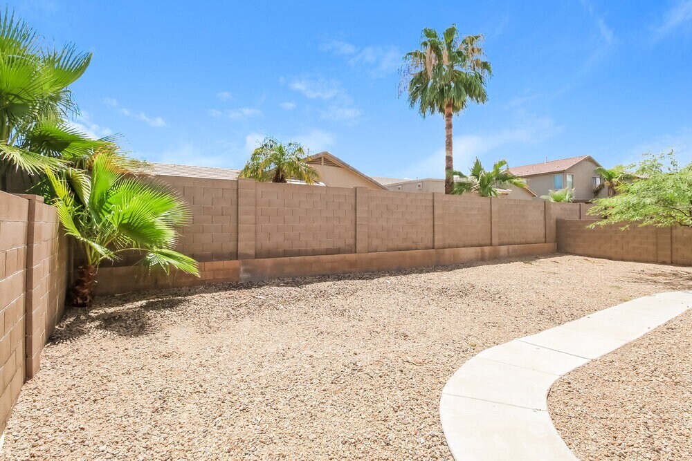 Building Photo - 2175 W Goldmine Mountain Dr