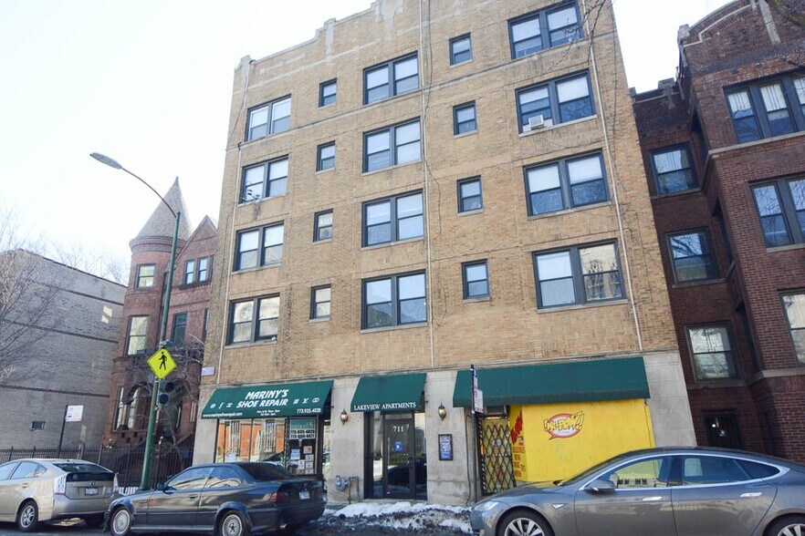Primary Photo - 714 W Belmont Ave