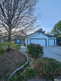 Building Photo - 7405 Pah Rah Dr