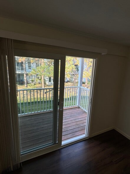 Building Photo - 5 Post Oak Ln