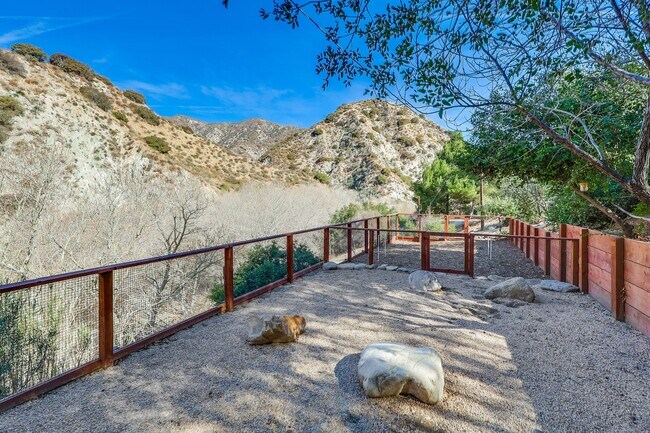 Building Photo - 4137 Big Tujunga Canyon Rd