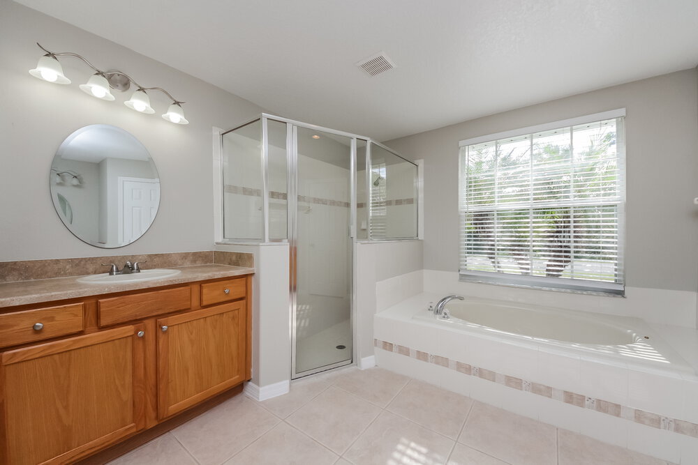 Building Photo - 4660 Huron Bay Cir