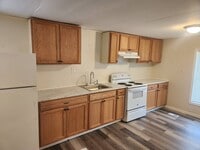 Building Photo - 327 Becky Ln