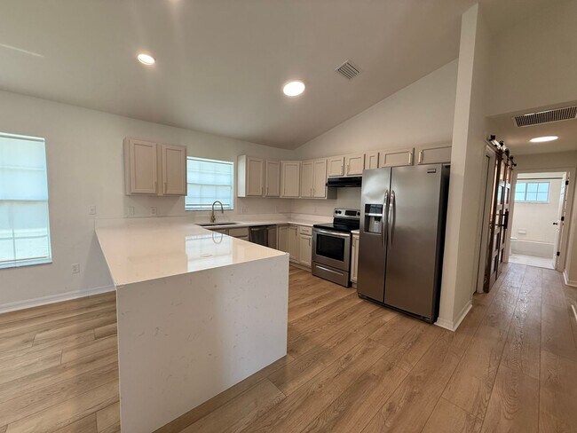 Building Photo - 11348 NW 31st Ln
