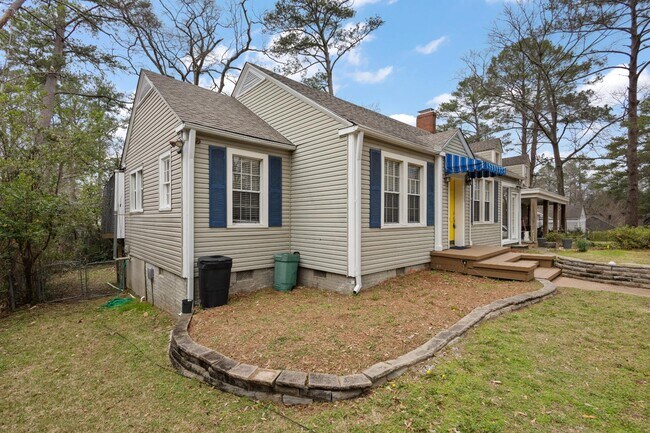 Building Photo - 1733 Myrtle St