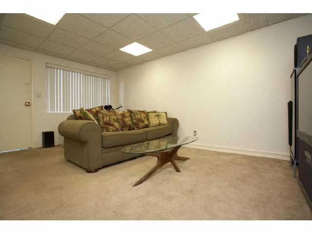Interior - 7720-7724 University Ave